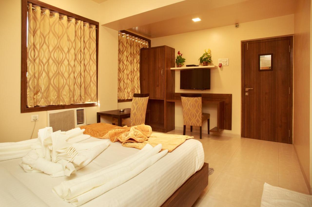 Vegas Residency Otel Kalyān Dış mekan fotoğraf