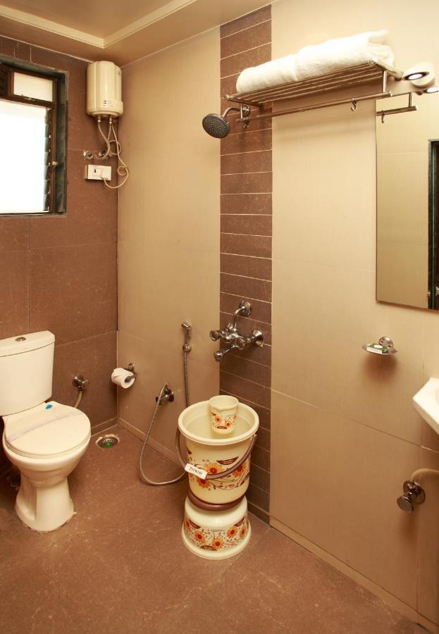 Vegas Residency Otel Kalyān Dış mekan fotoğraf
